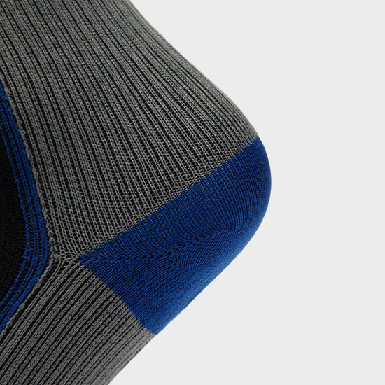 Mid-Weight Mid Length Socks