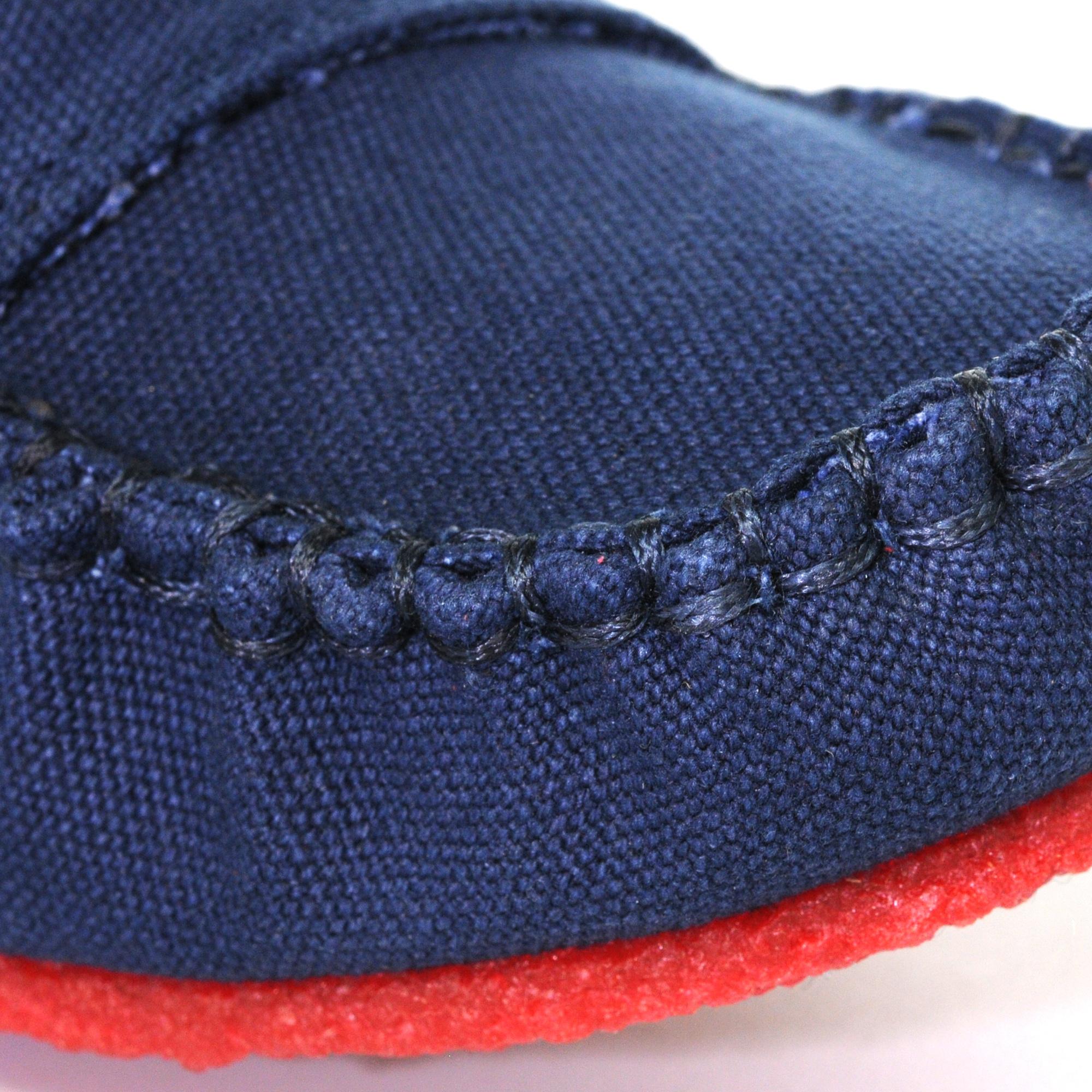 Women’s Classic Canvas Shoe
