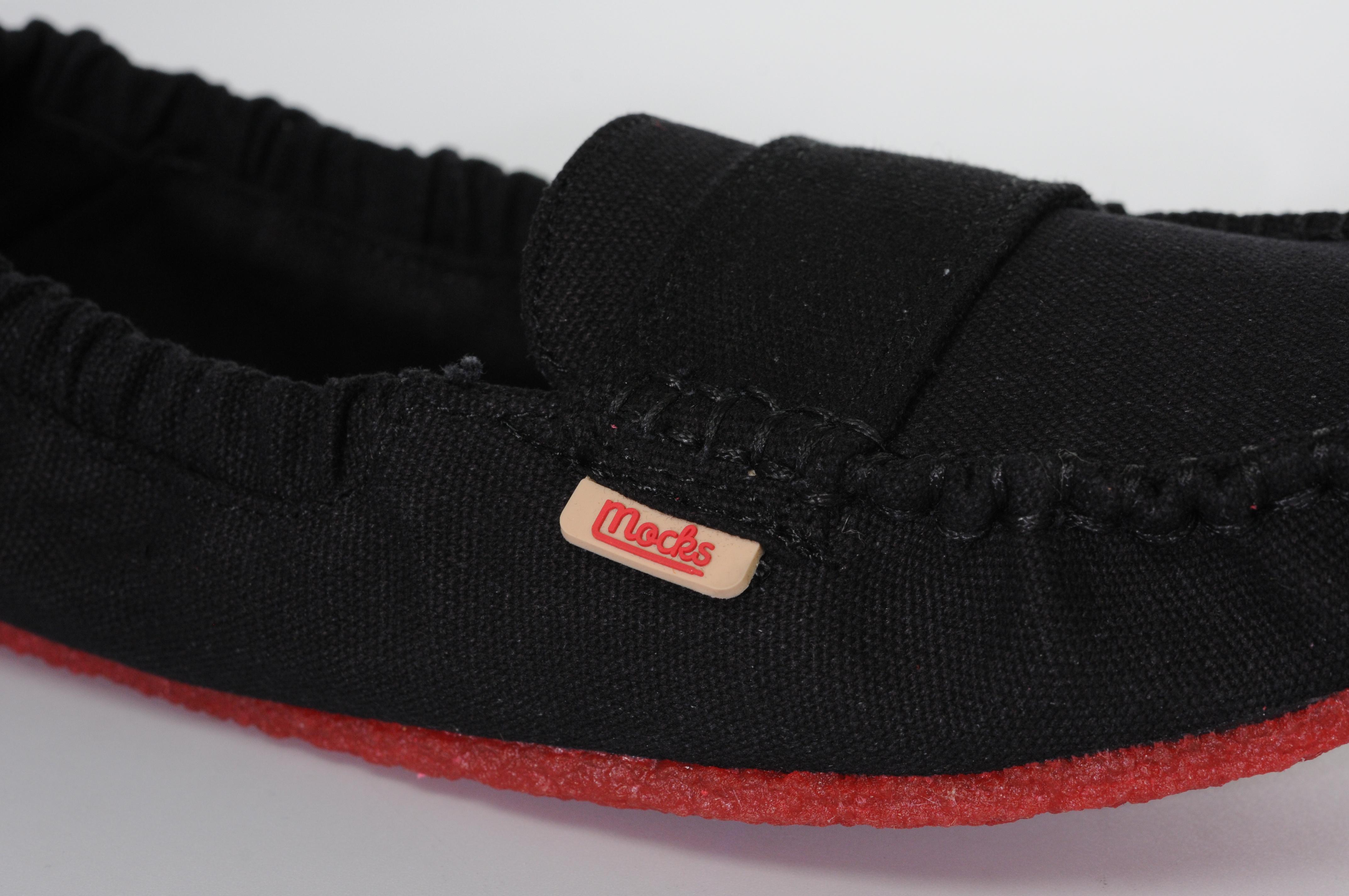 Women’s Classic Canvas Shoe