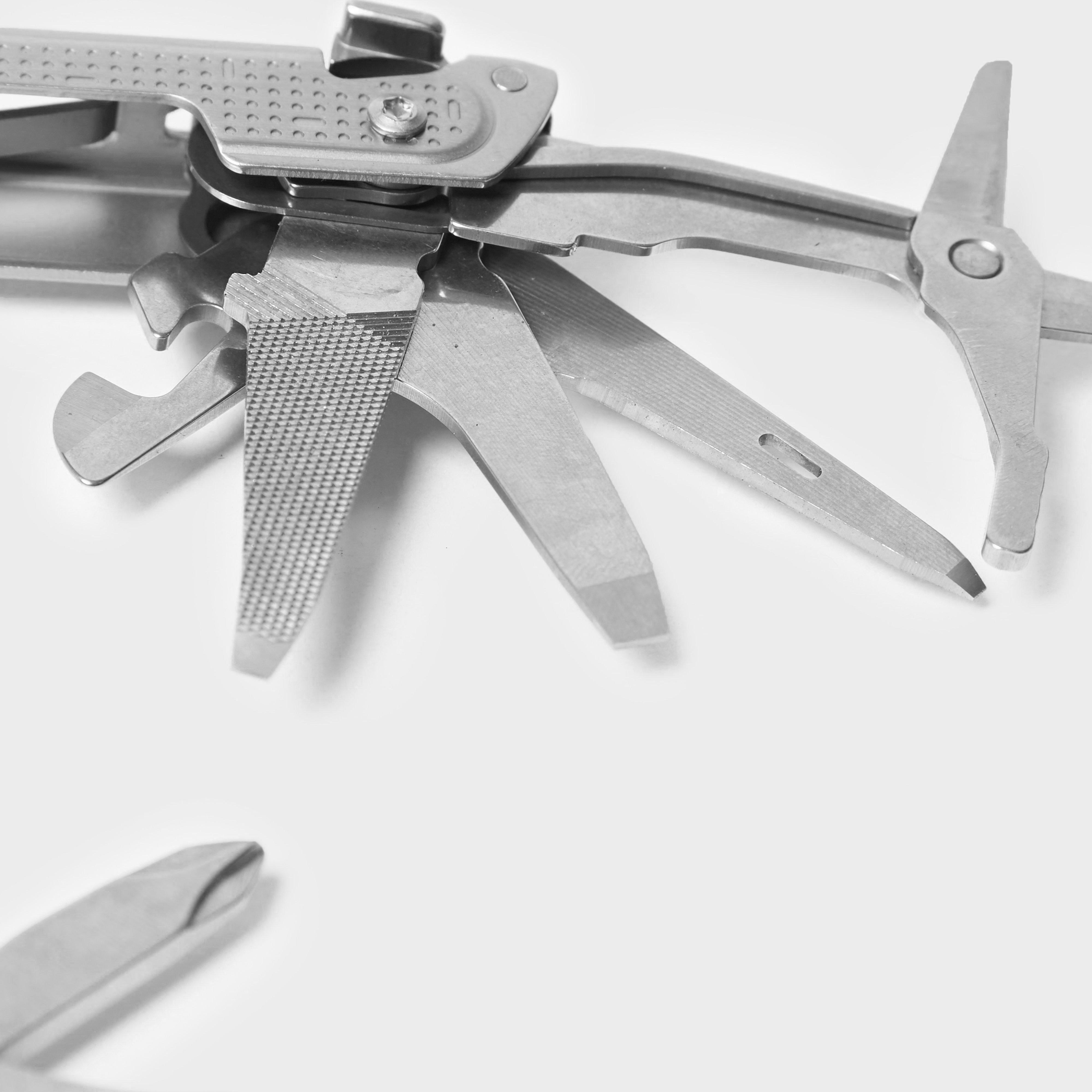 Free™ P2 Multi-Tool