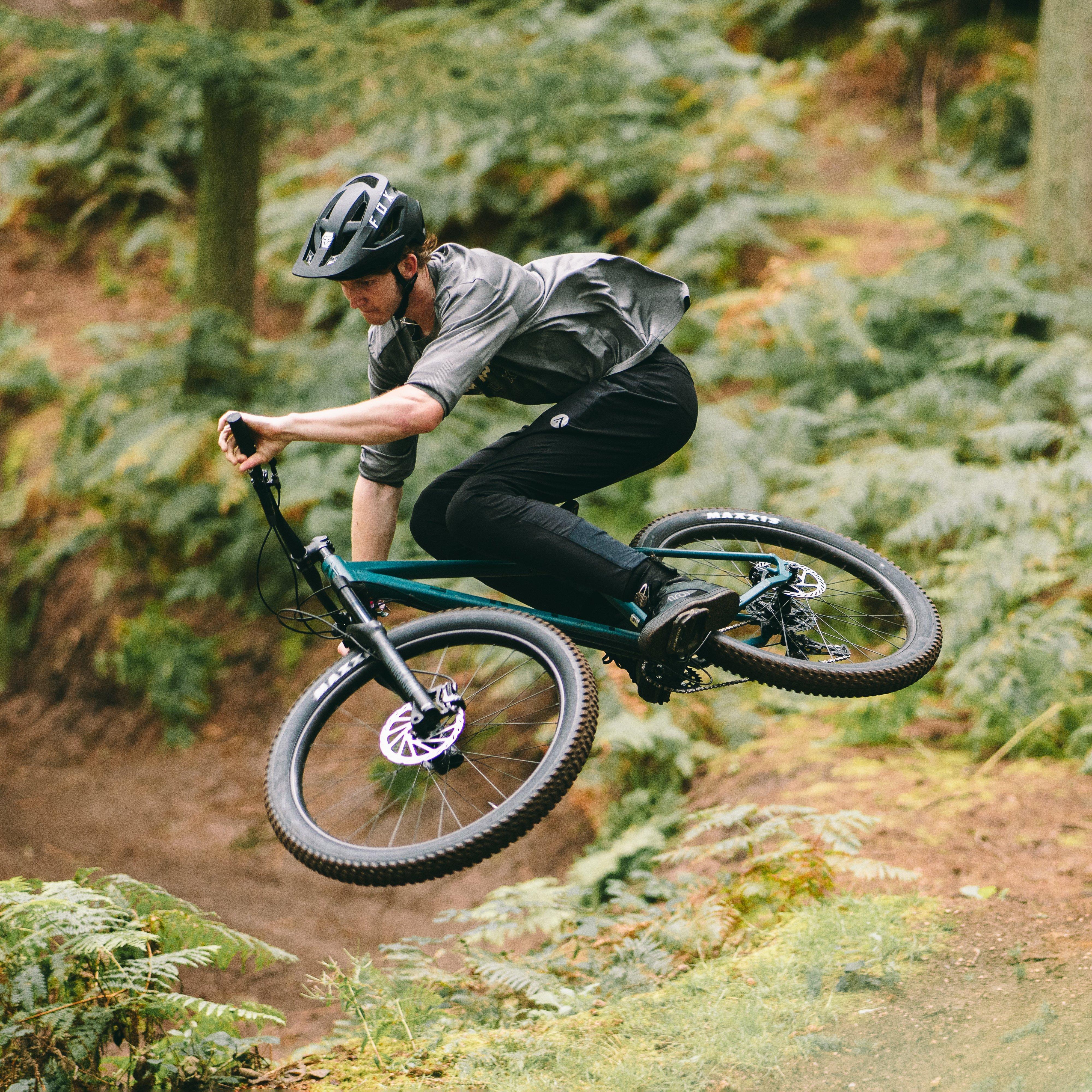 Line T3 27.5" Hardtail Mountain Bike