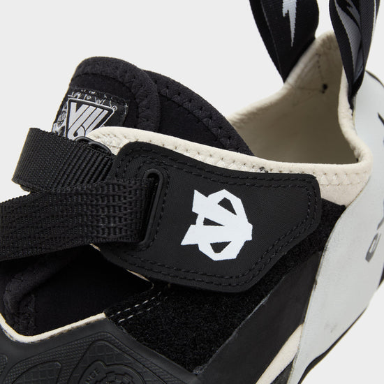 Men’s V6 Climbing Shoe