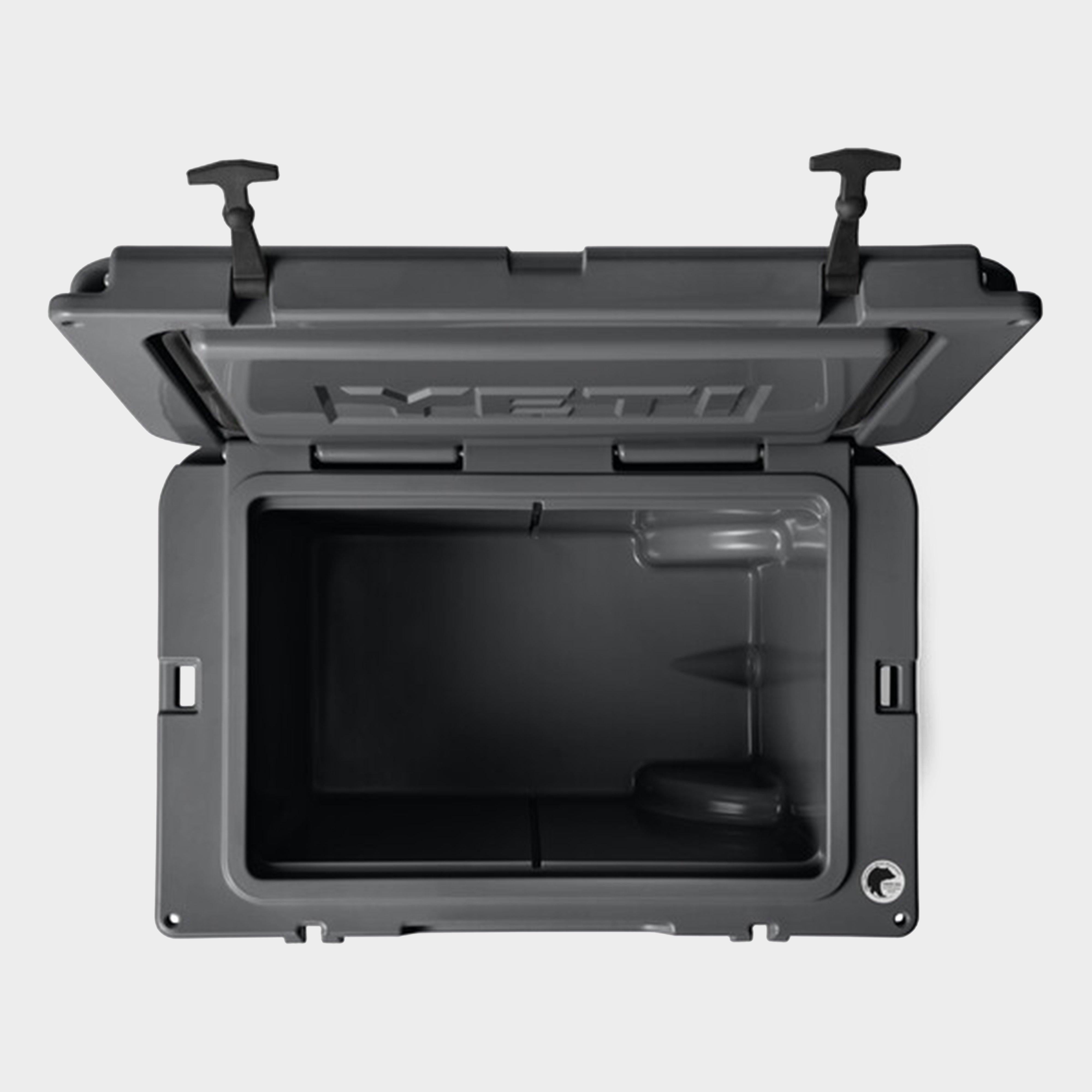 Tundra® 35 Cool Box