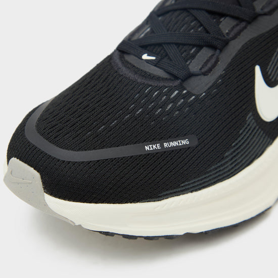 Older Kids’ Vomero 18 Road Running Shoes