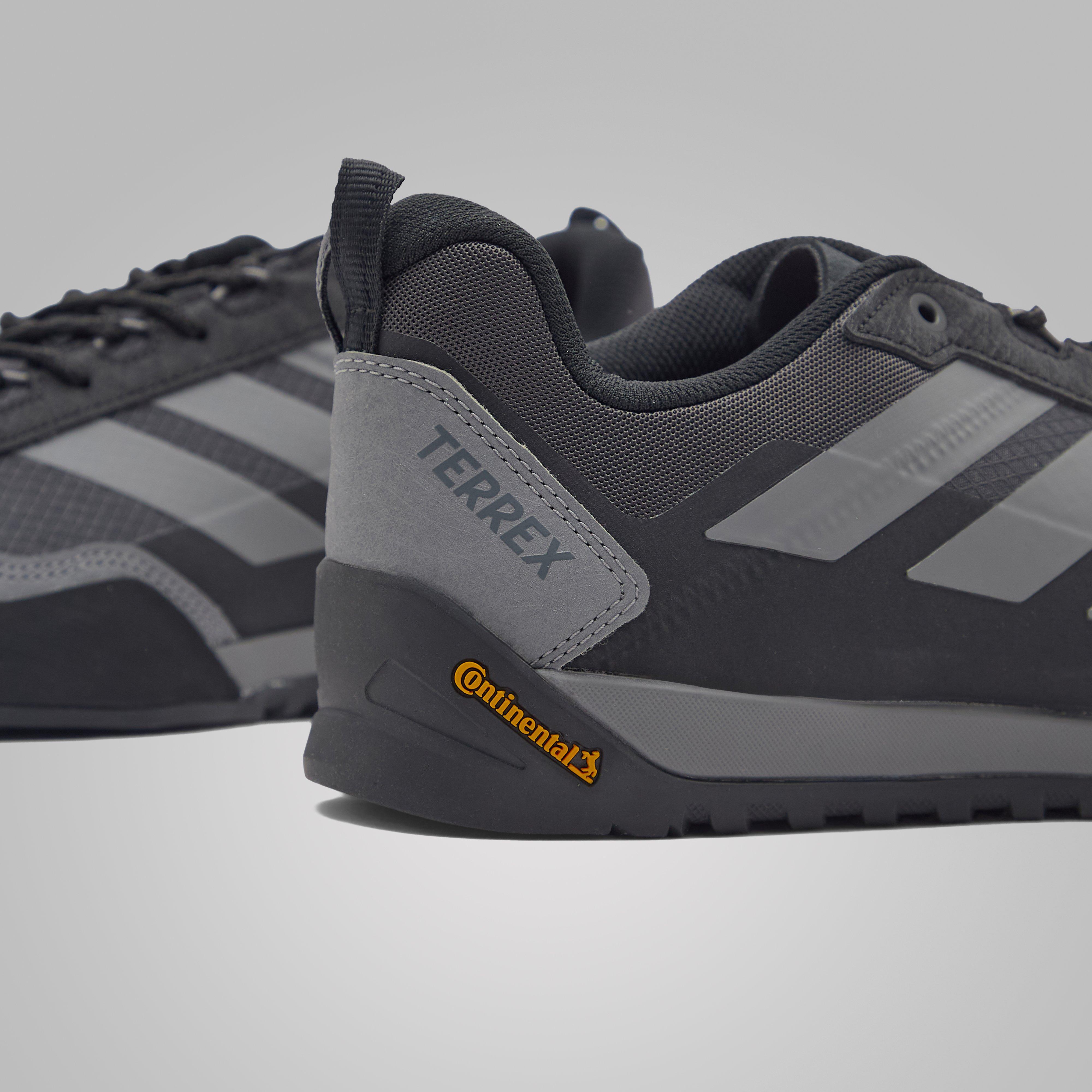 Terrex Skychaser Solo Approach Shoes