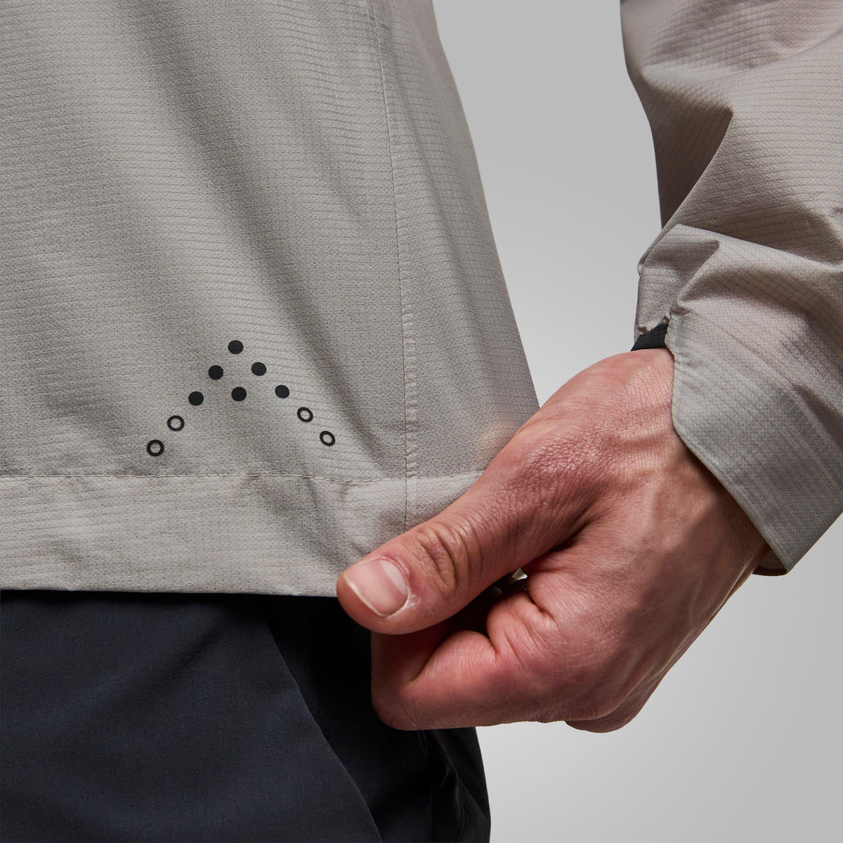Men's Phantom Waterproof Pull-On Jacket