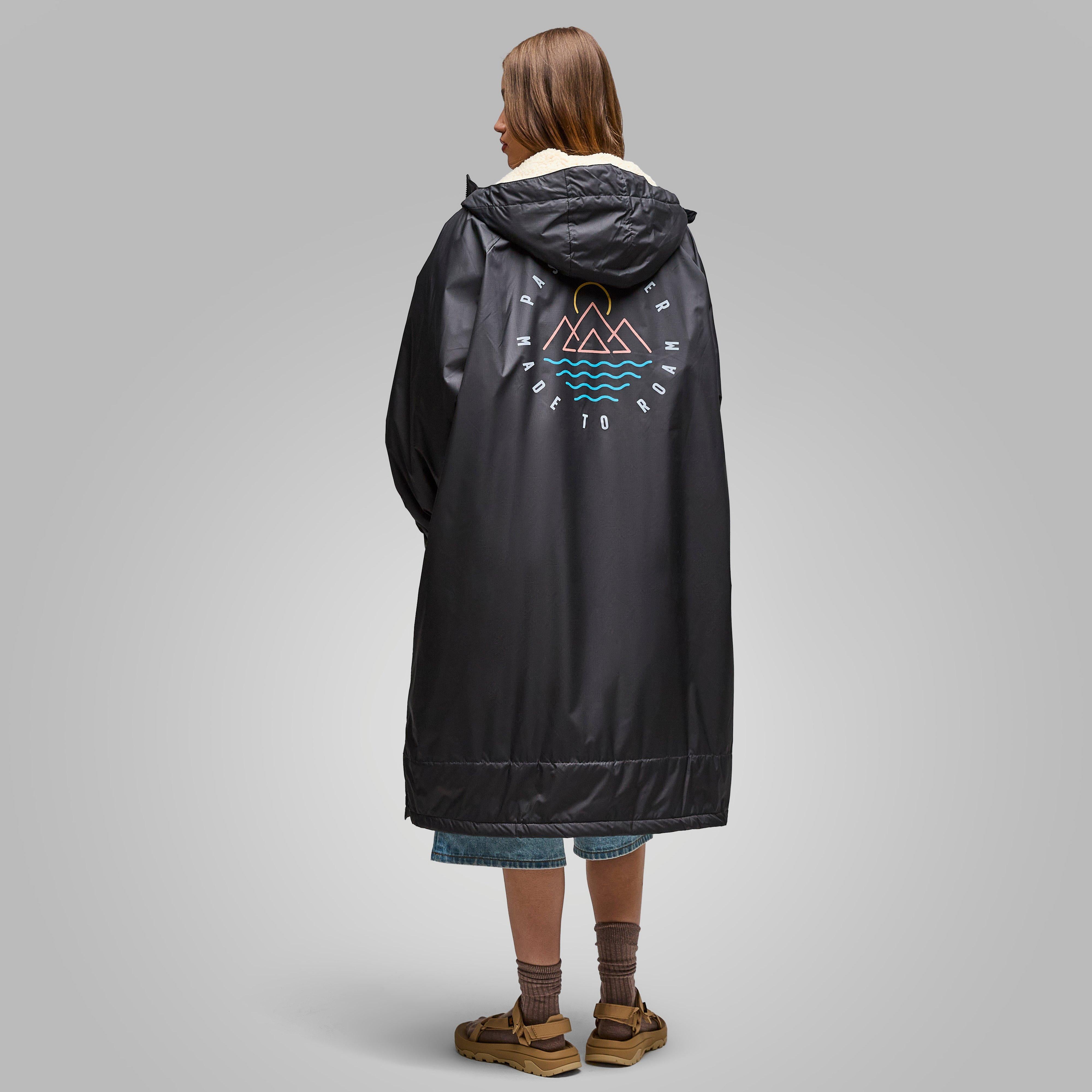 Women’s Escapism Sherpa Lined Changing Robe