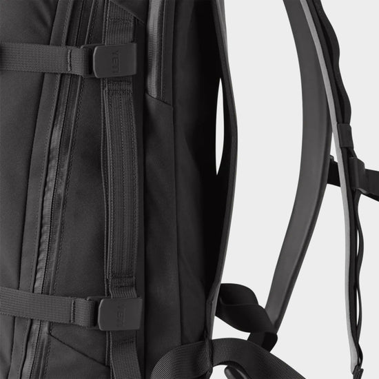 Crossroads® 40L Travel Duffel