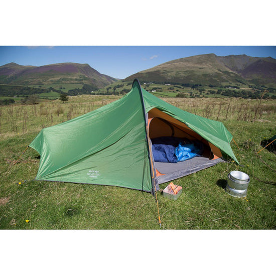 Nevis 100