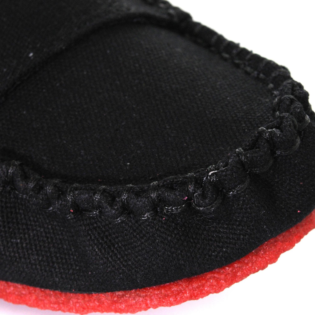 Women’s Classic Canvas Shoe