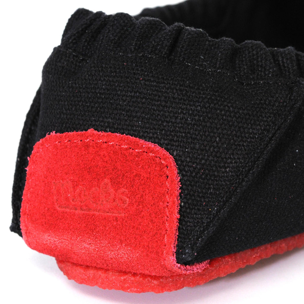 Women’s Classic Canvas Shoe