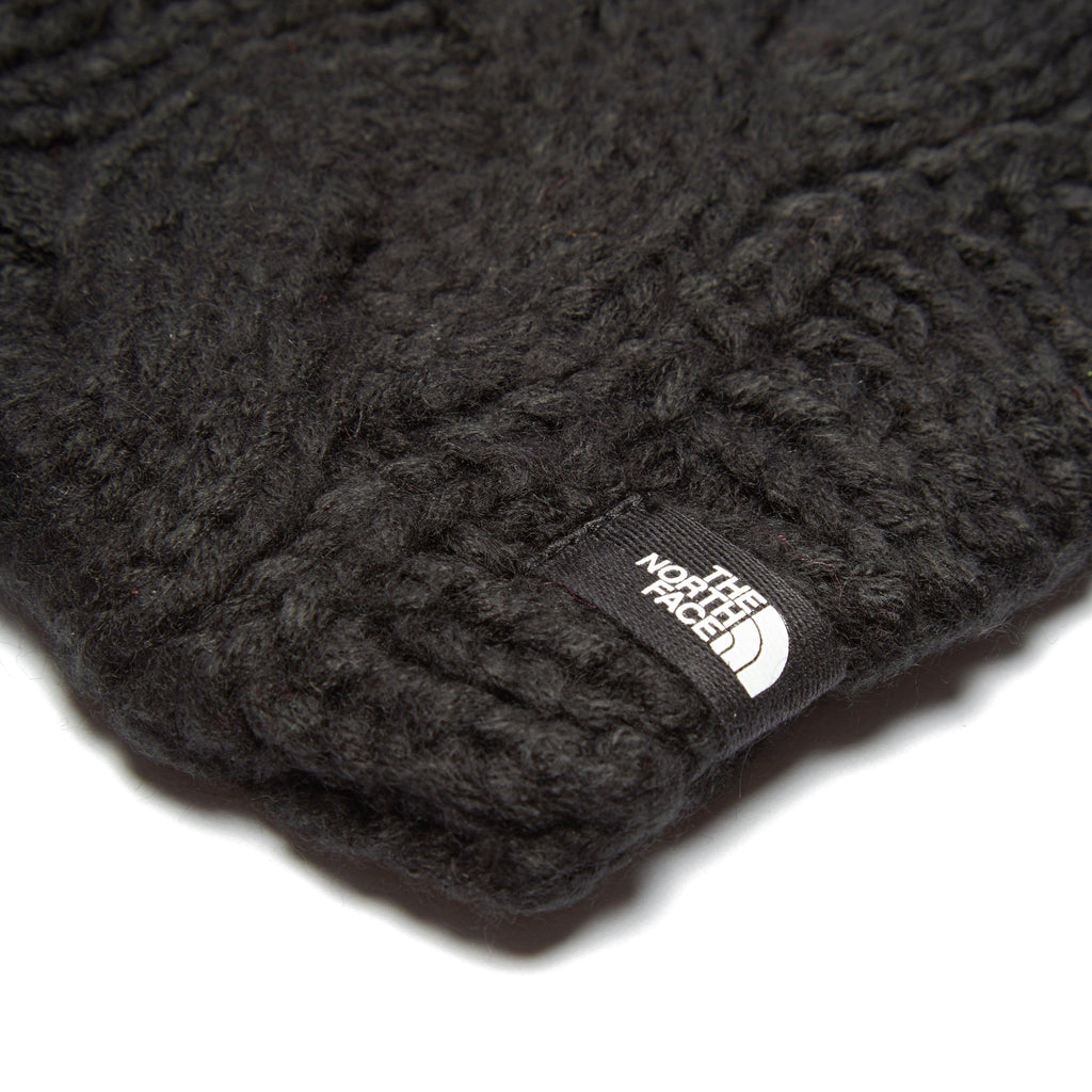 Women’s Cable Pom Pom Beanie