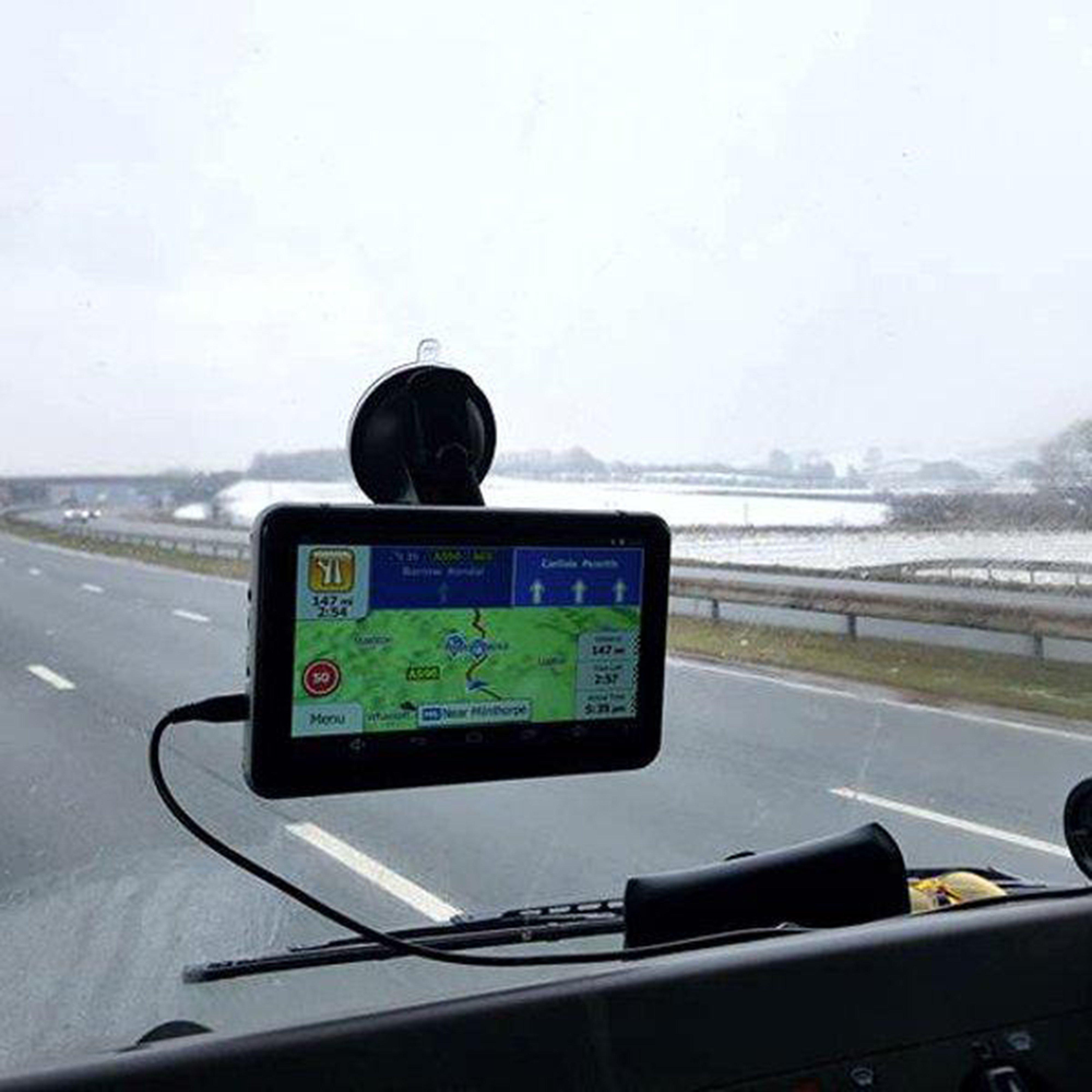Camper Plus 7" Sat Nav with Wireless Reversing Camera