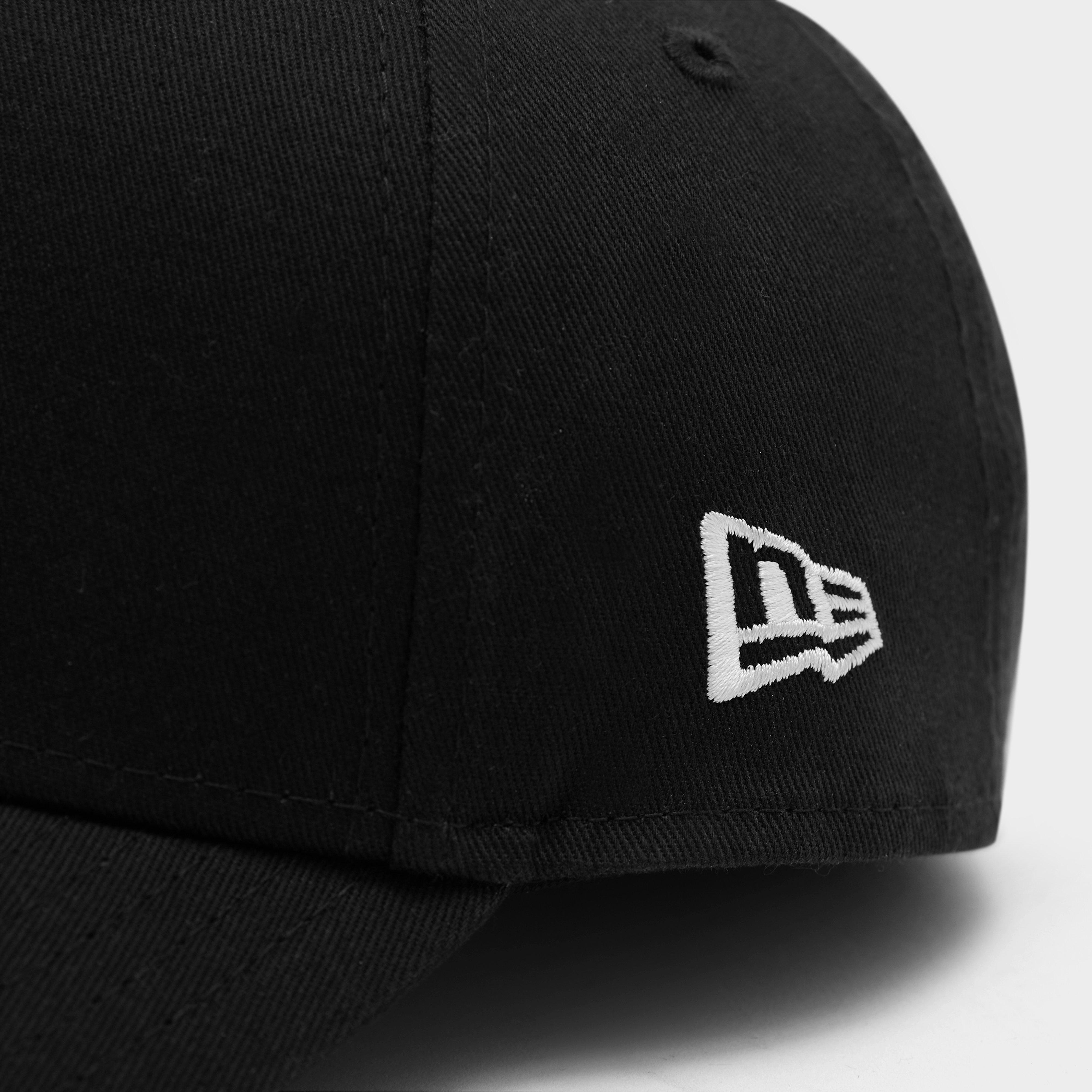 Black New Era Cap 9Forty Flag Cap – Blacks