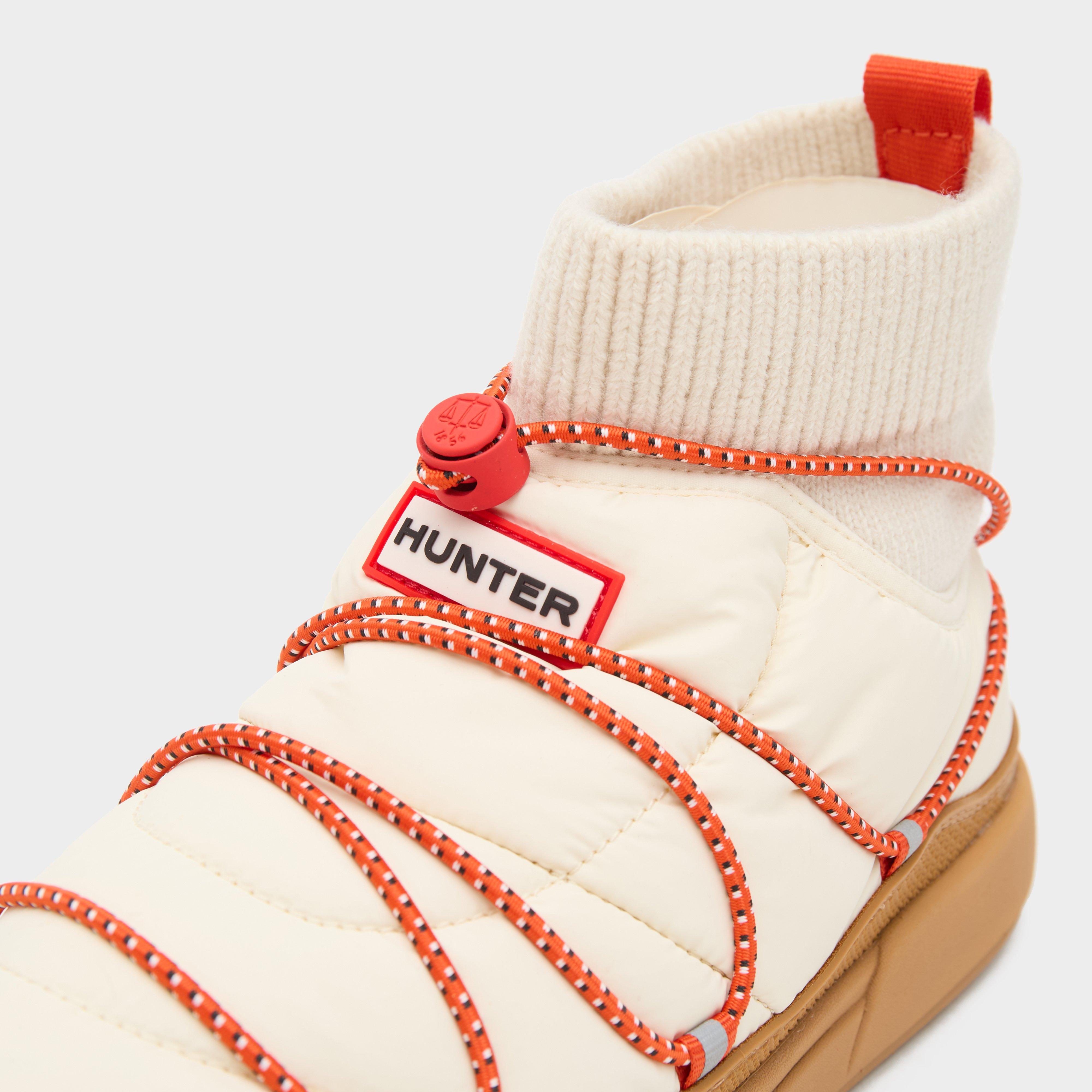 靴 HUNTER In Out Puffer Lace-Up Boots White White Hunter Women's Indoor/Outdoor Puffer Lace Up Boots – Blacks