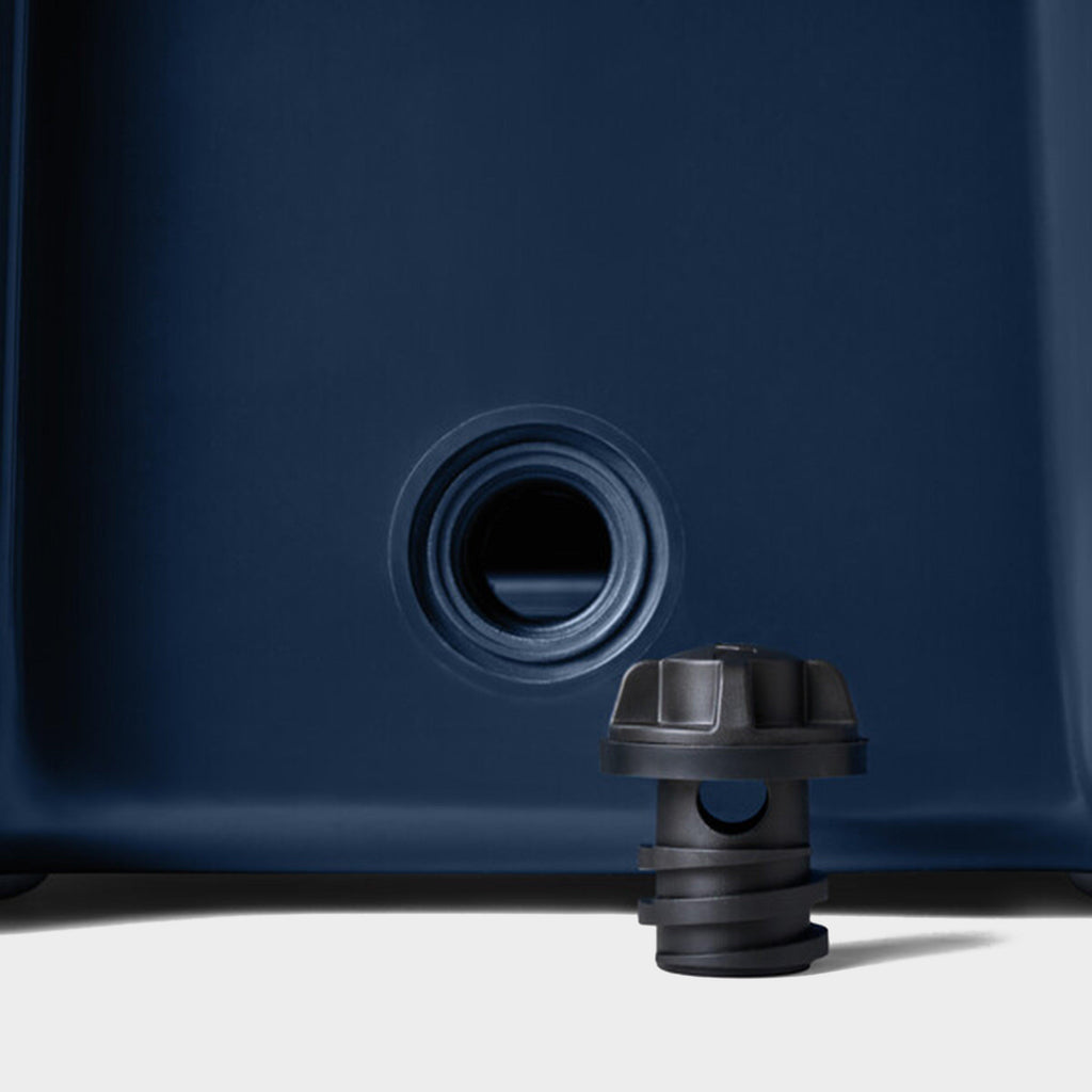 Tundra® 35 Cool Box