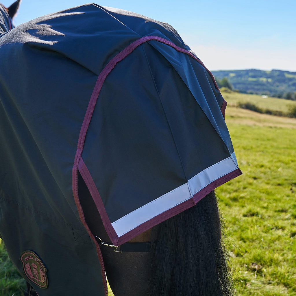 Original 100g Light-Medium Weight Combo Neck Turnout Rug Black/Wine