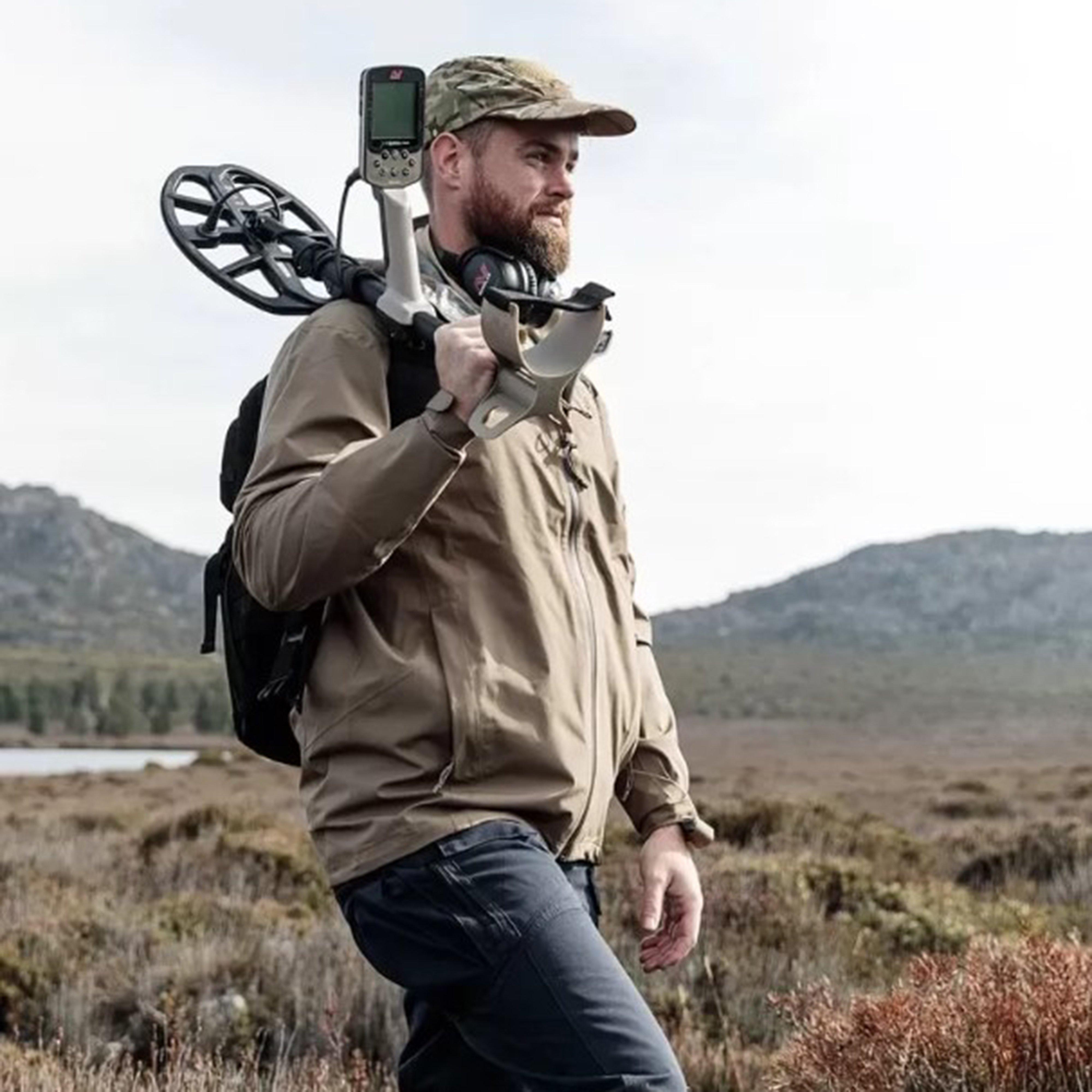 X-Terra Elite Metal Detector Expedition Pack