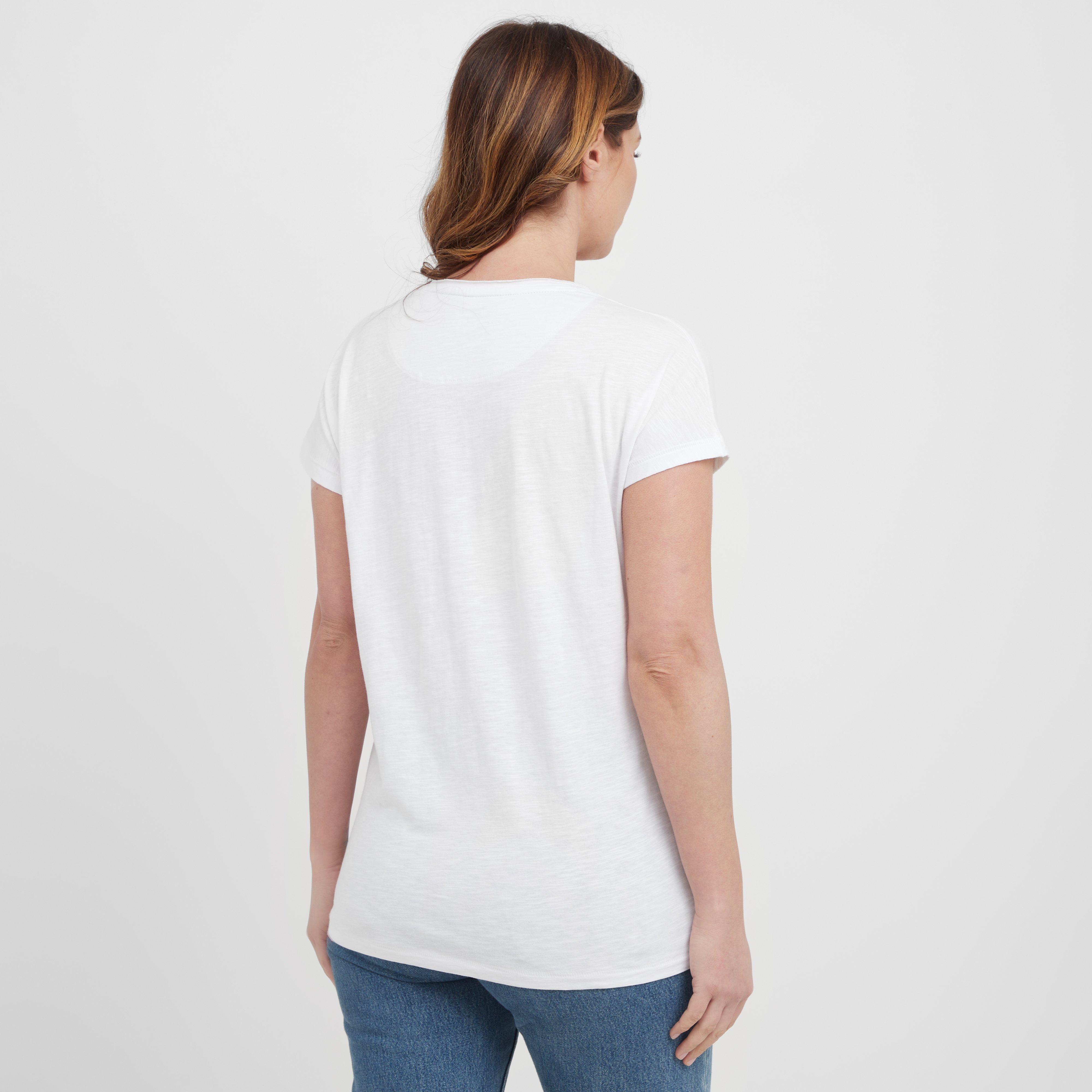 Women’s Beach Strolls Graphic T-Shirt