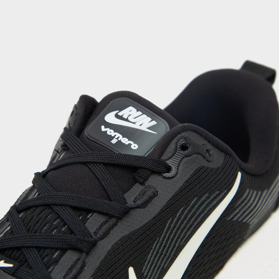 Older Kids’ Vomero 18 Road Running Shoes