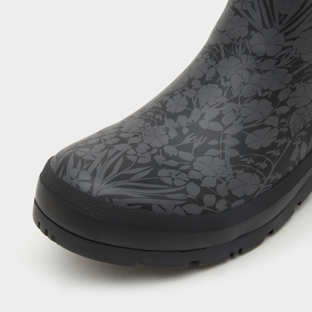 Women's Adjustable Tall Waterproof Wellies