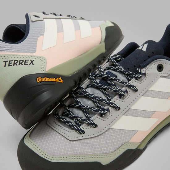 Women's Skychaser Solo Approach Shoes