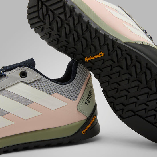 Women's Skychaser Solo Approach Shoes