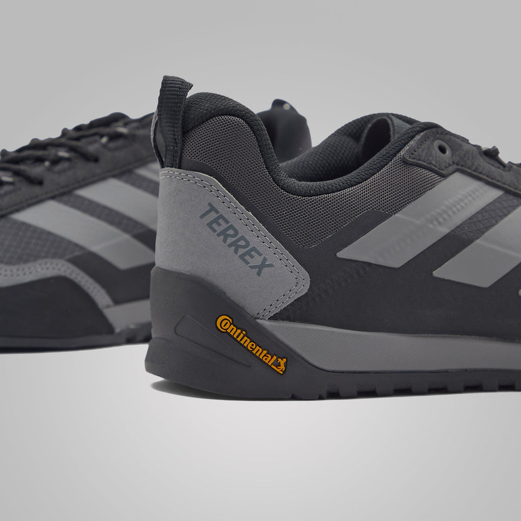 Terrex Skychaser Solo Approach Shoes