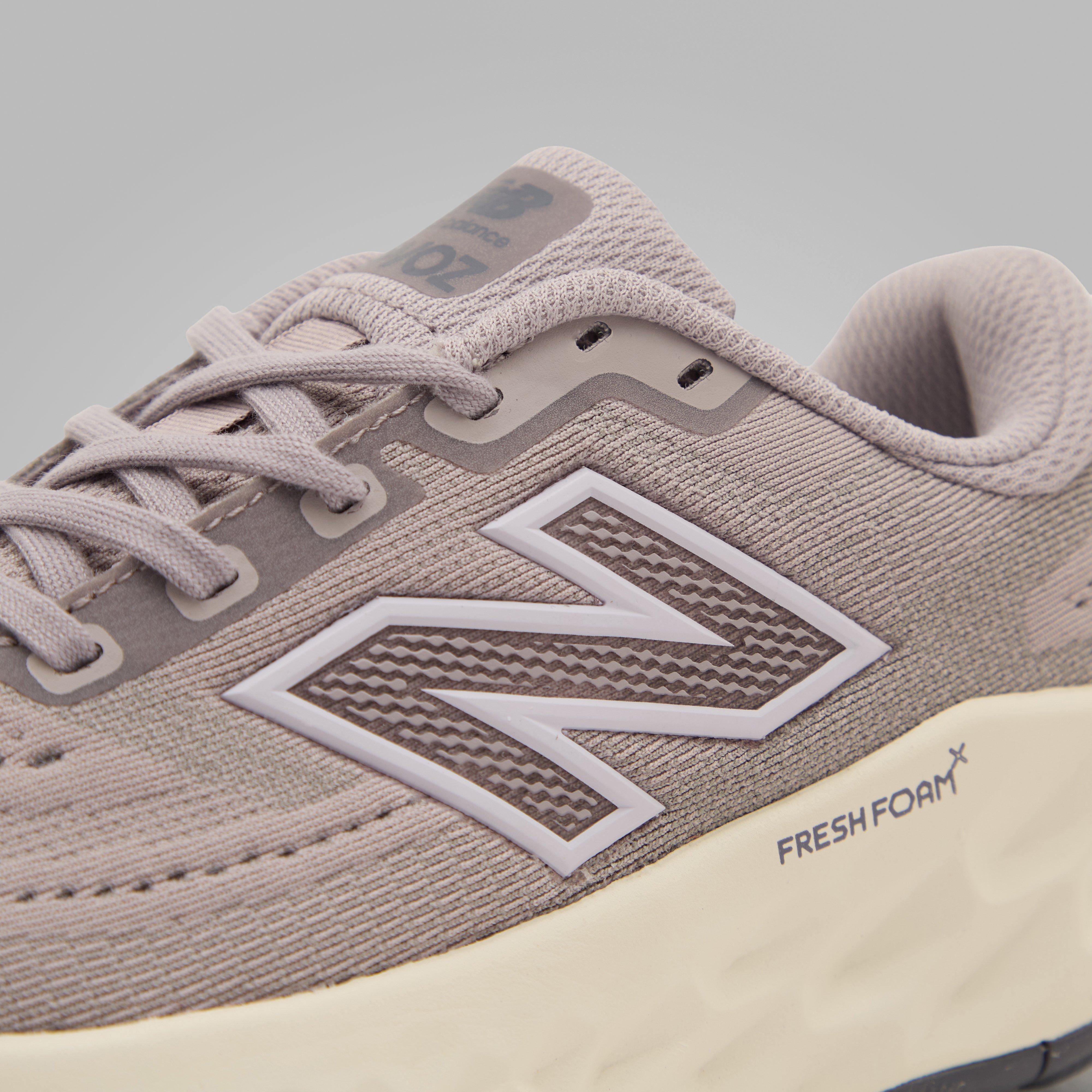 Women’s Free Foam X EVOZ V4 Running Shoes