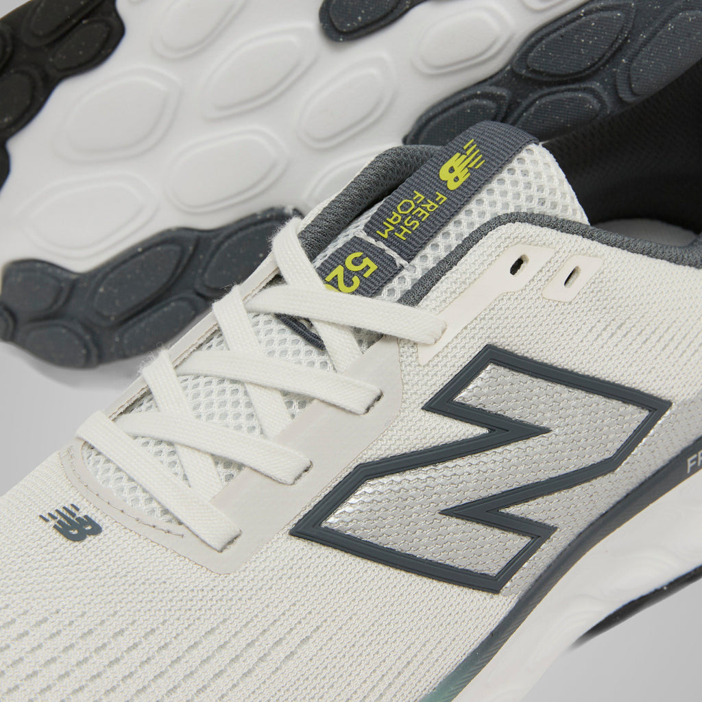 Men's Fresh Foam 520 V9 Running Shoes