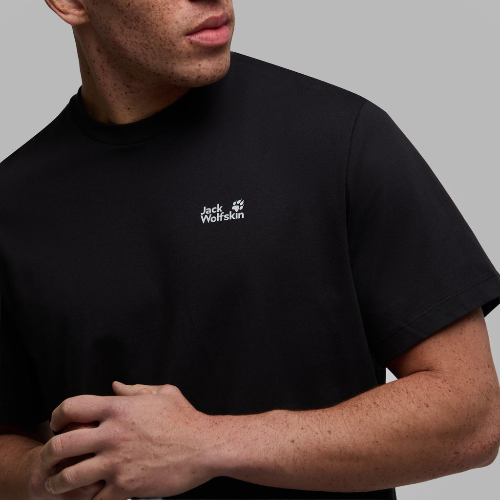 Men’s Essential T-Shirt
