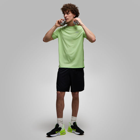 UA TECH WOVEN WORDMARK SH