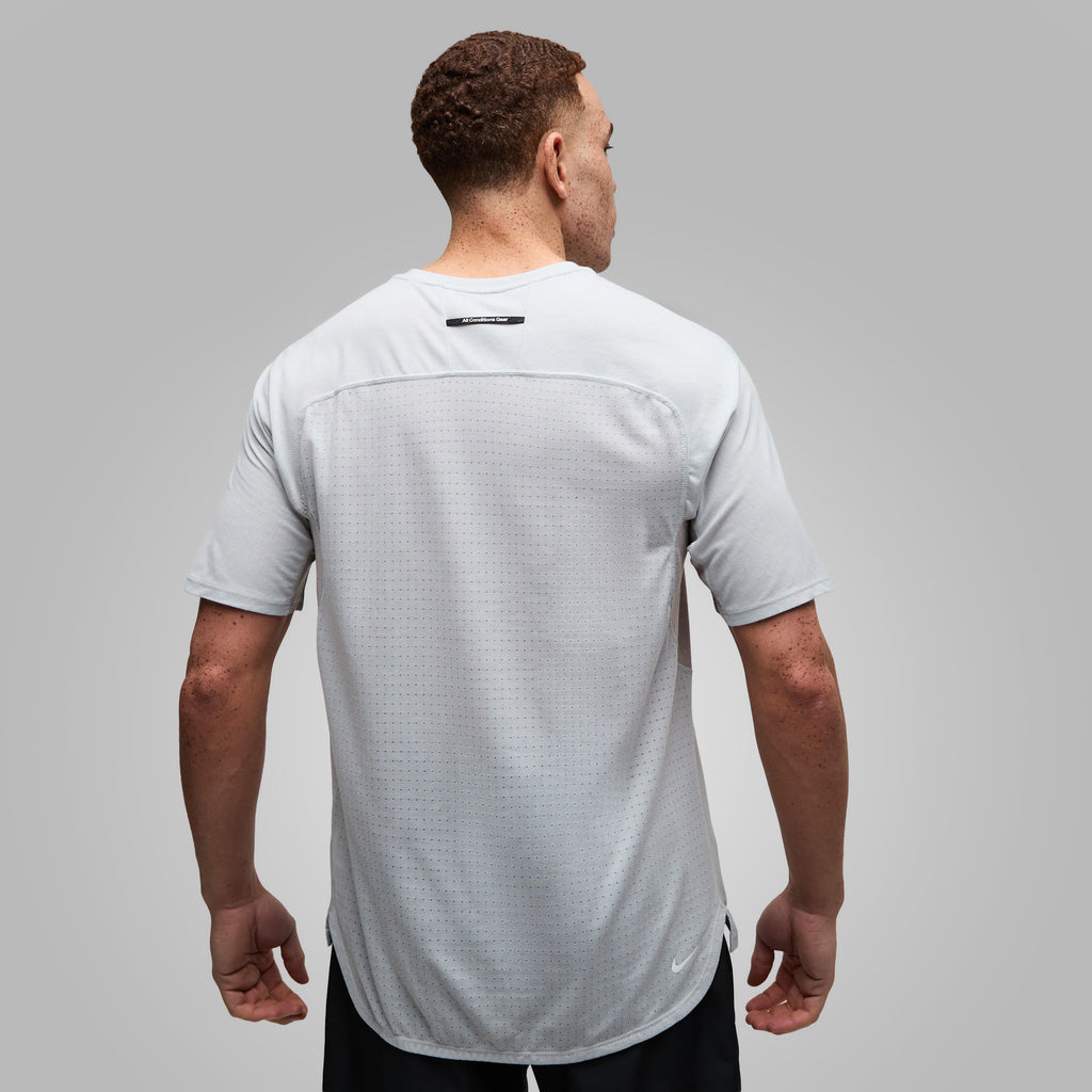 Men’s Trail Solar Chase Dri-FIT ADV T-Shirt