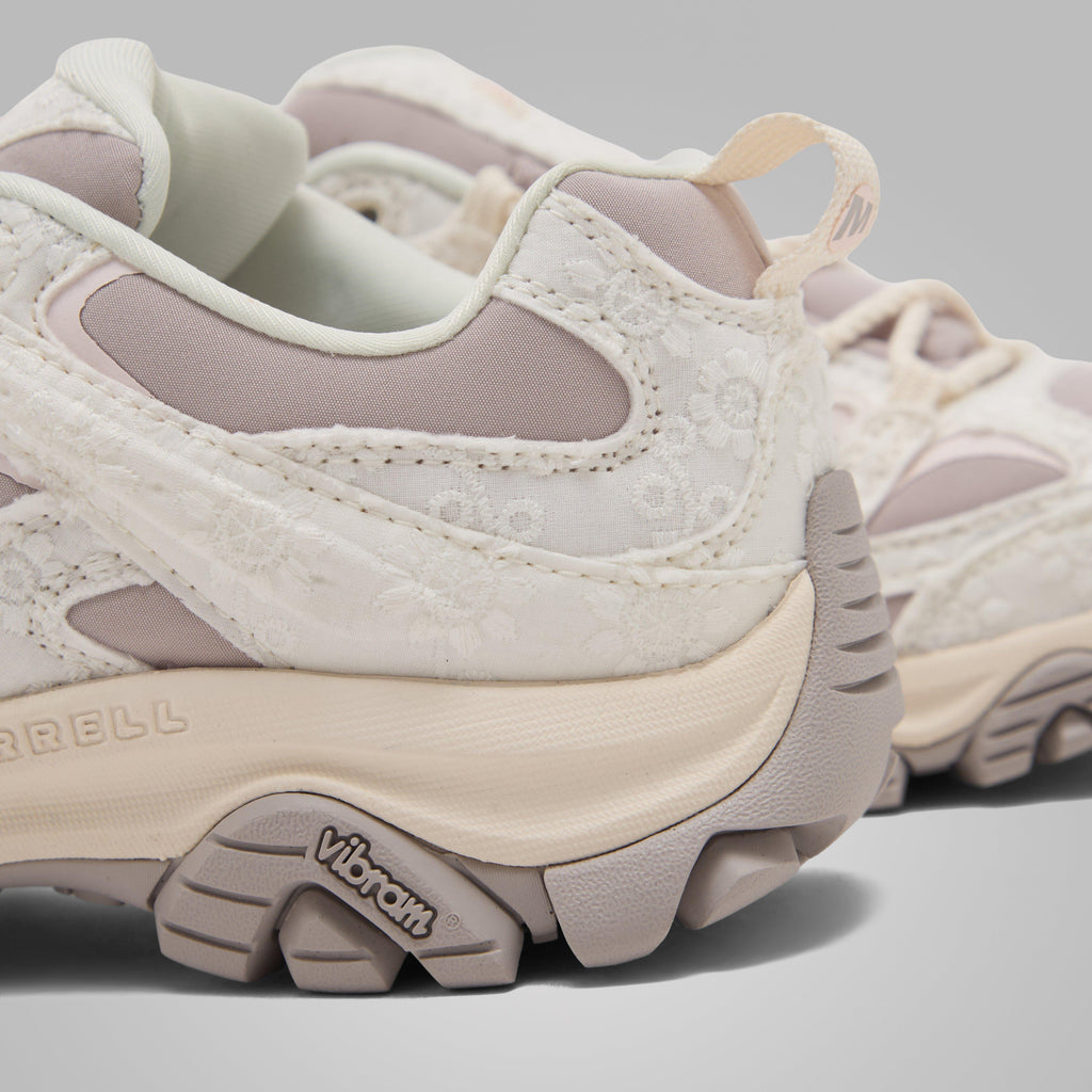 Women’s Moab 3 Hiking Shoe