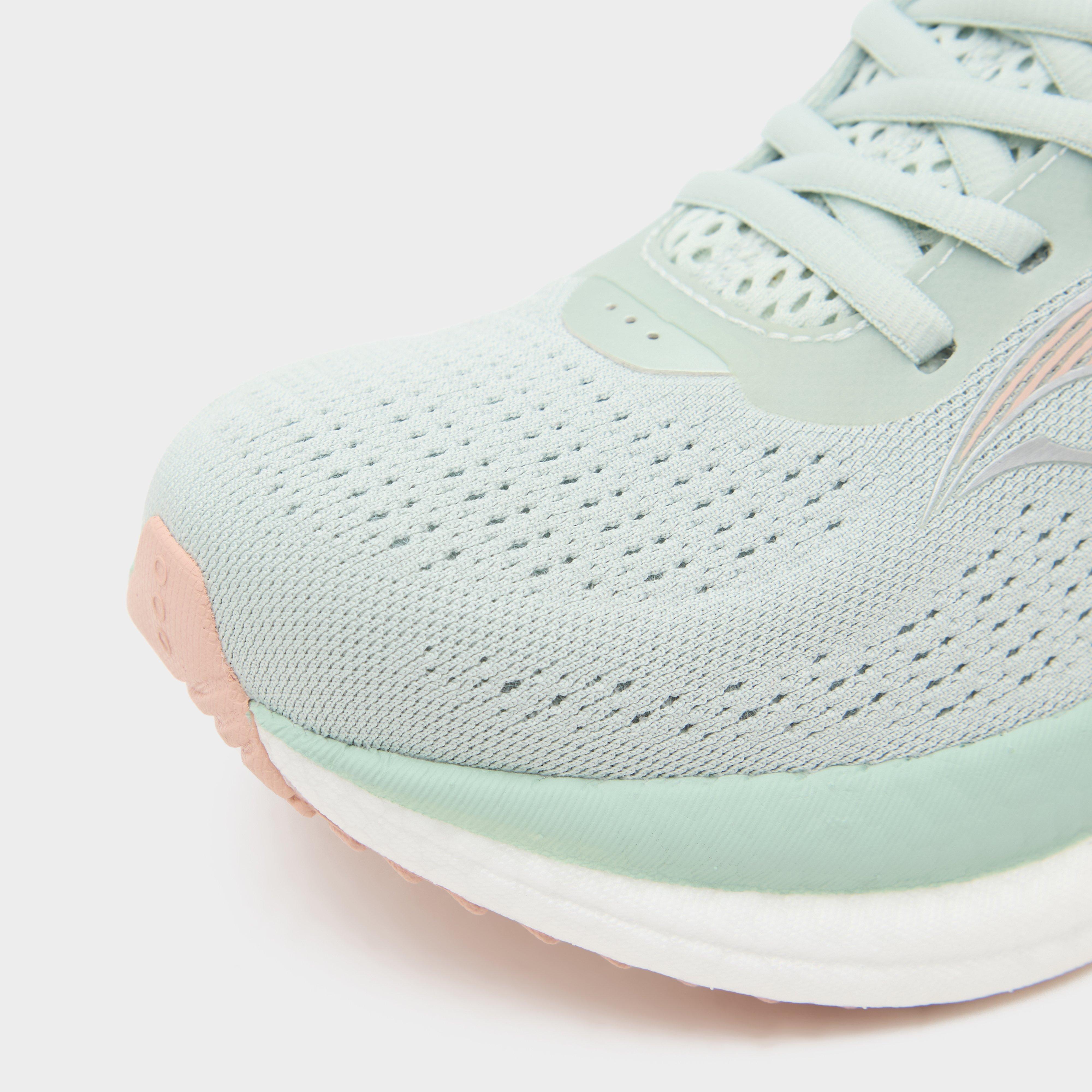 Women’s Triumph 23 Running Shoe