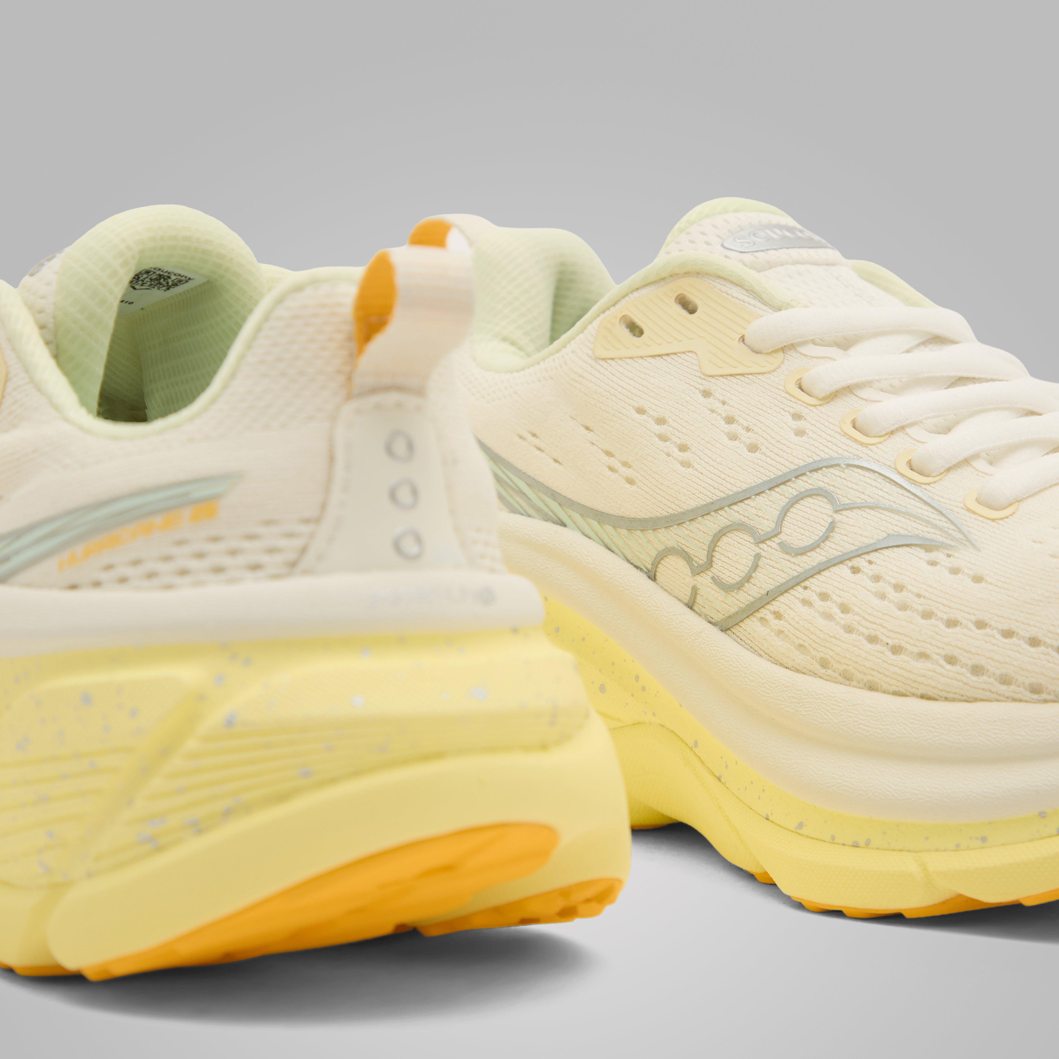 Women's Hurricane 25 Running Shoes