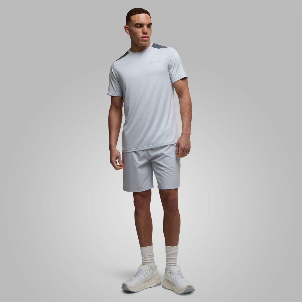 Move Tech Ritning Grey Mountain Peak Men’s Move Tech Tee – Blacks