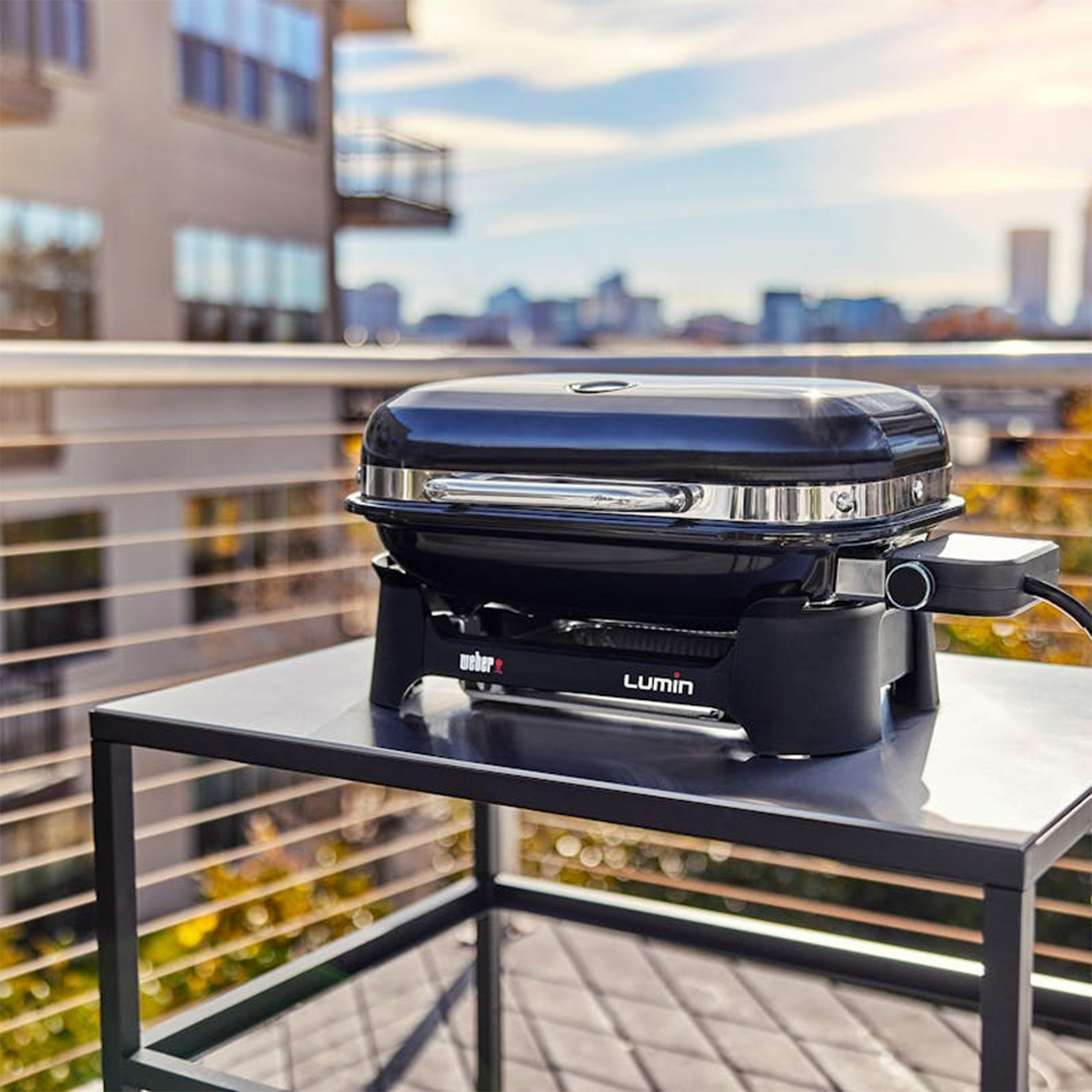 Lumin® Compact Electric Outdoor Barbecue
