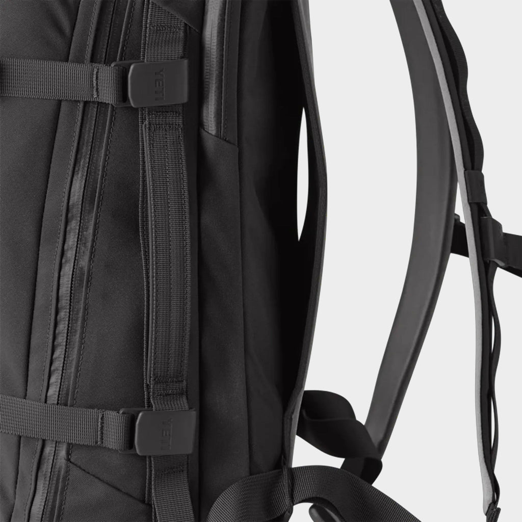 Crossroads® 40L Travel Duffel