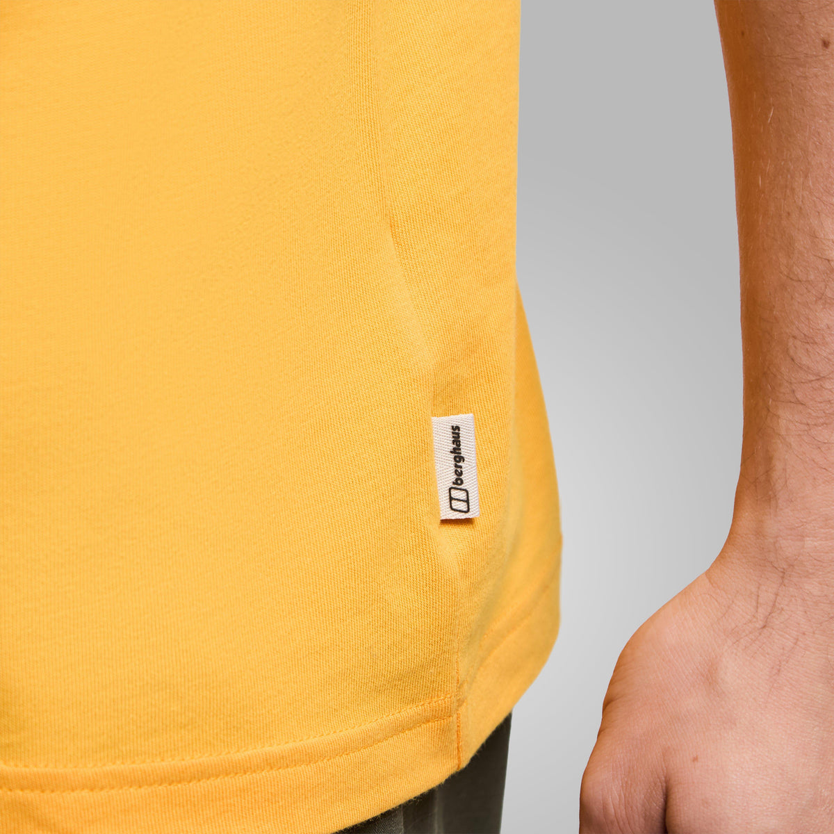 Men's Mount 10 Essential Graphic Tee
