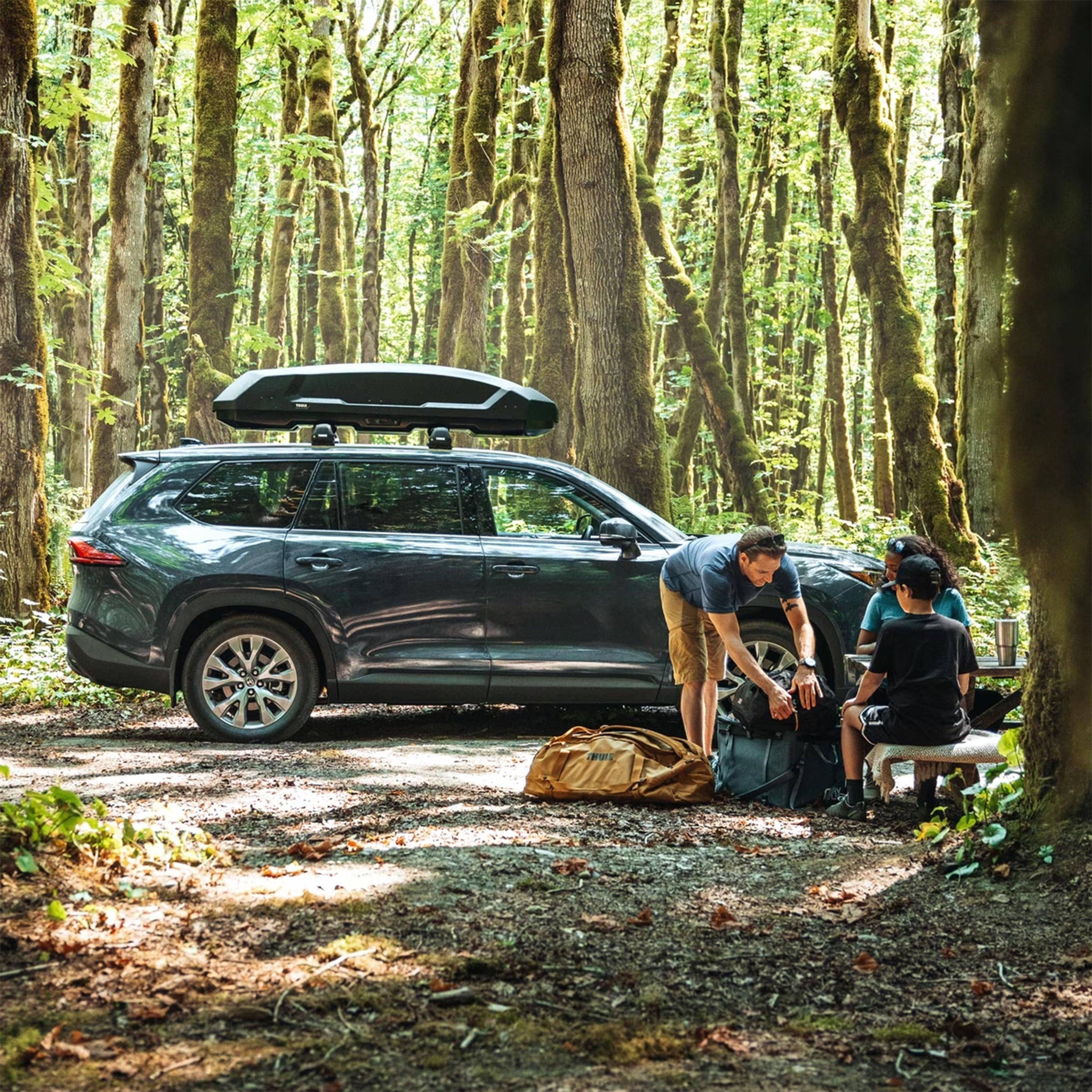 Force 3 XL Versatile Roof-Mounted Cargo Box
